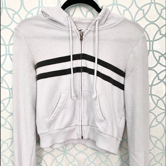 Hollister white cropped zip up sweater - Picture 3 of 4
